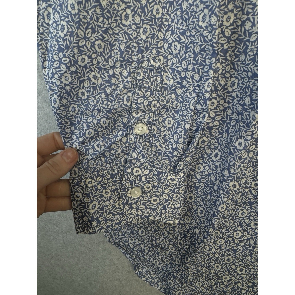 American Eagle NWT 100% Cotton Blue White Floral Print Button-Up Shirt Small - Picture 7 of 16